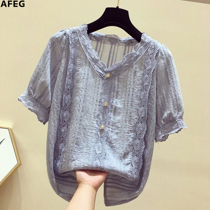 AFEG new Korean version of V-neck fashion loose wild lace stitching short-sleeved blouse for women